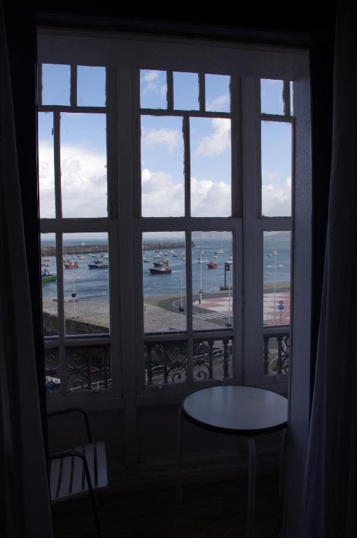 Pension "La Marina" Castro Urdiales Εξωτερικό φωτογραφία